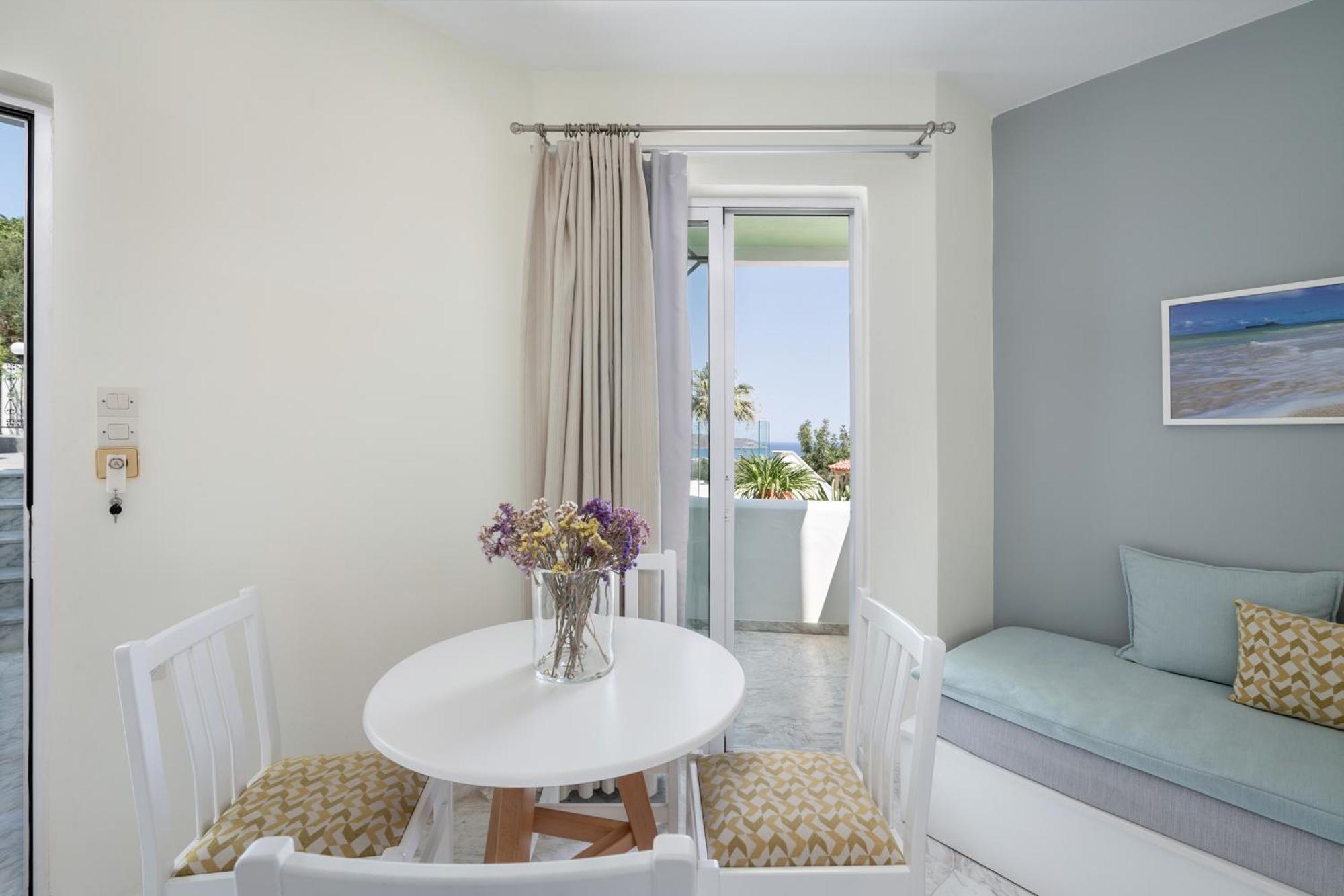Villa Life Agia Marina Habitación foto